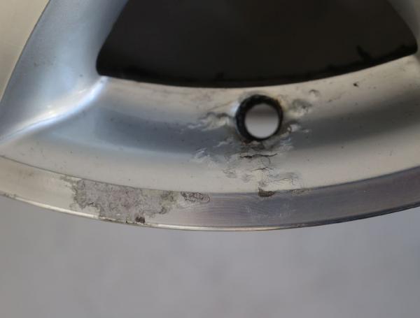 Felge Alu/Leichtmetall vorn rechts 2114013302 Mercedes E-KLASSE S211