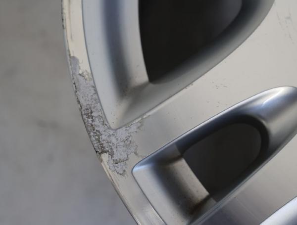 Felge Alu/Leichtmetall hinten rechts 2114013302 Mercedes E-KLASSE S211