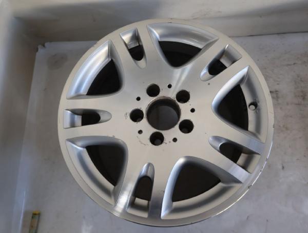 Felge Alu/Leichtmetall hinten links 2114013302 Mercedes E-KLASSE S211