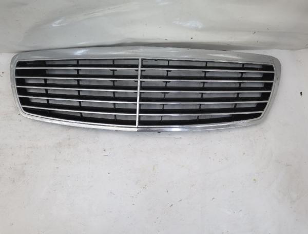 Frontgrill 2118800583 Mercedes E-KLASSE S211