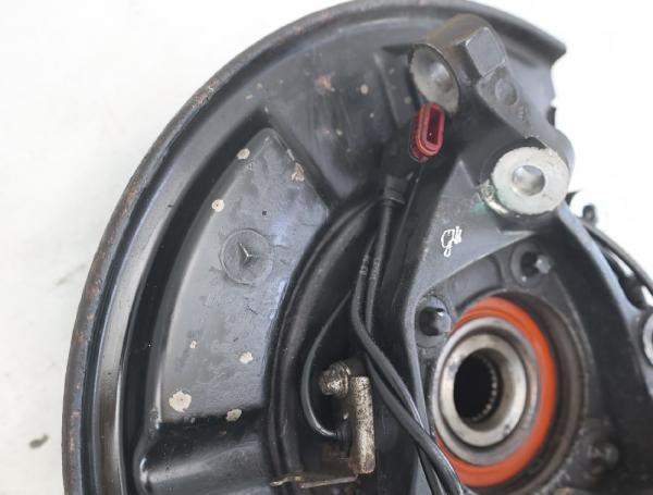 Achsschenkel hinten links 2113508308 Mercedes E-KLASSE S211