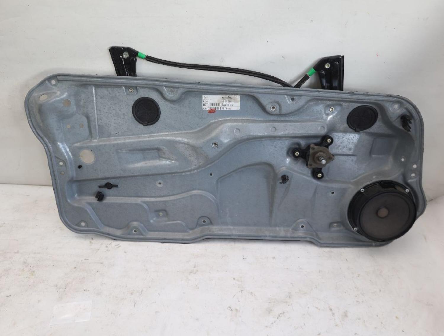 Fensterheber mechanisch 3trg. vorn links 1J3837729N VW GOLF 4