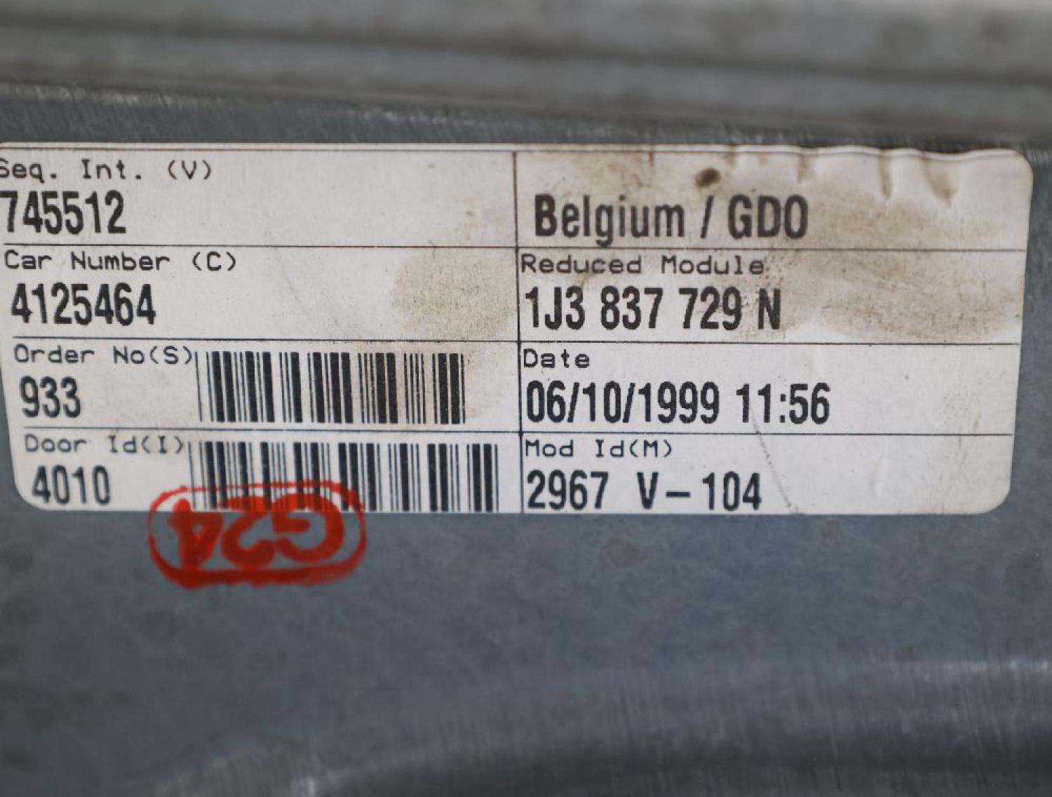 Fensterheber mechanisch 3trg. vorn links 1J3837729N VW GOLF 4