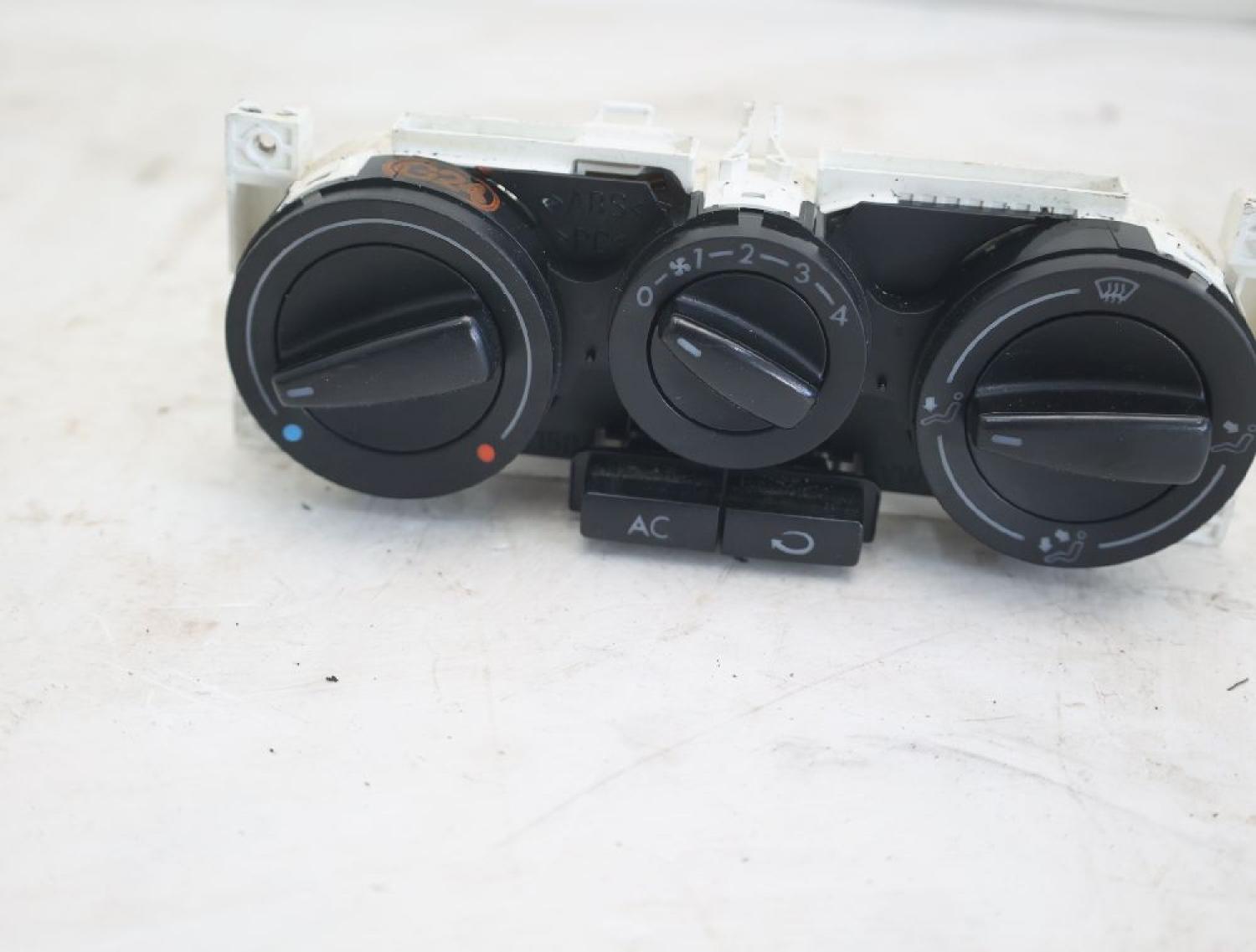 Klimabedienteil 1J0820045F VW GOLF 4