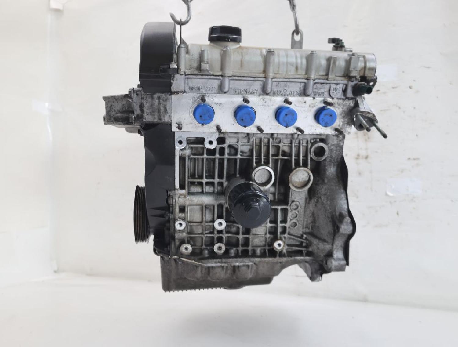 Motor Benzin Einspritzer 030103019B VW GOLF 4