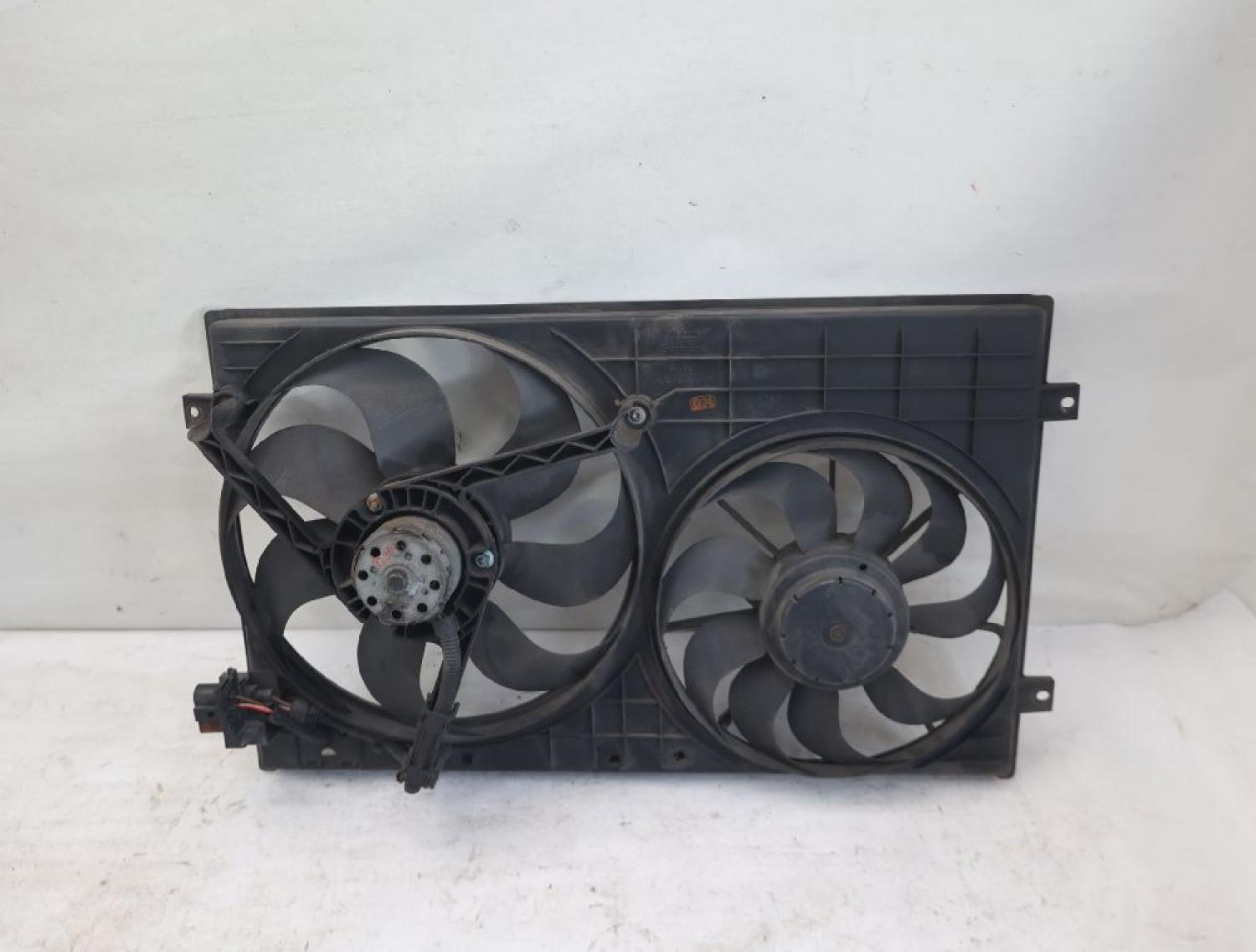 Ventilator (am Kühler) 1J0121207H VW GOLF 4