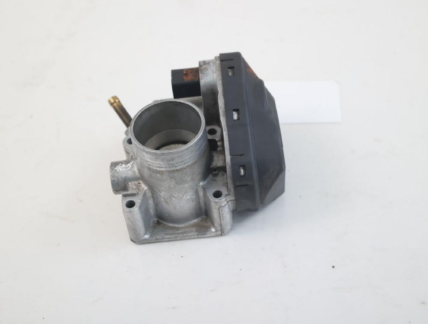 Drosselklappenstutzen 036133062 VW GOLF 4