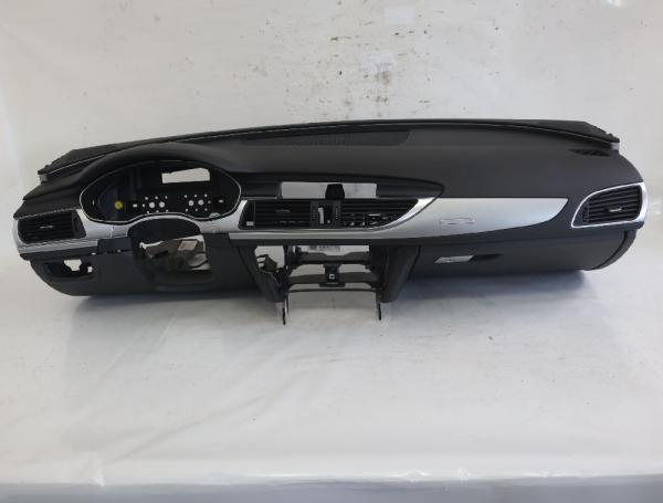 Armaturenbrett 4G1857001D Audi A6 Avant C7