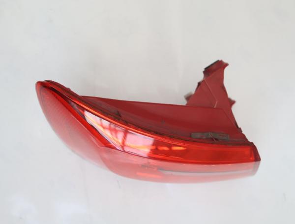 Rückleuchte links 4G9945095B Audi A6 Avant C7