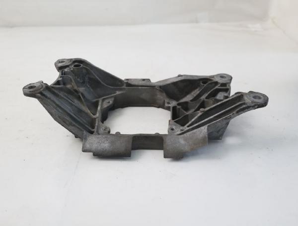 Getriebehalter 4G0399263R Audi A6 Avant C7