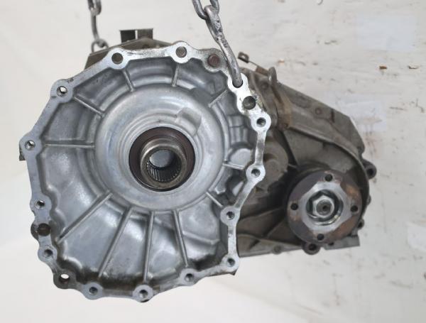 Getriebe Verteilergetriebe 33100EA70A Nissan PATHFINDER R51