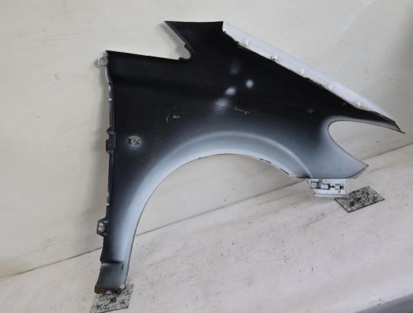 Kotflügel vorn links 6396304307 Mercedes VITO 2 W639