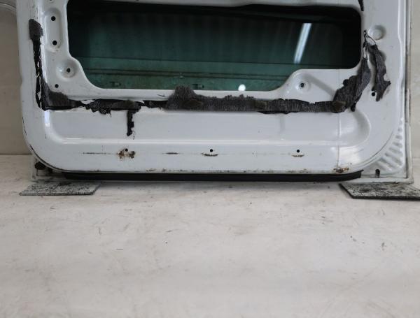 Tür vorn links 6397201005 Mercedes VITO 2 W639