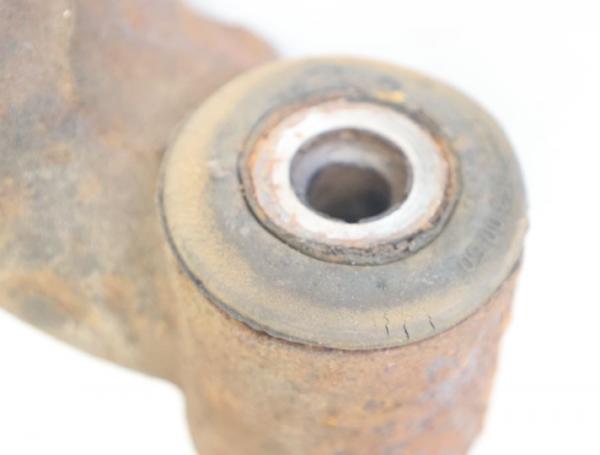 Achsschenkel hinten rechts 6393508805 Mercedes VITO 2 W639