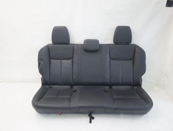 Sitzbank hinten 886114JL2A Nissan NAVARA D23