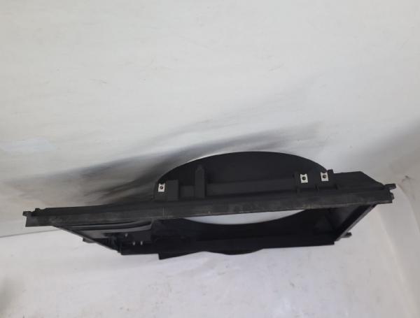 Lüfterzarge 214764KJ0C Nissan NAVARA D23