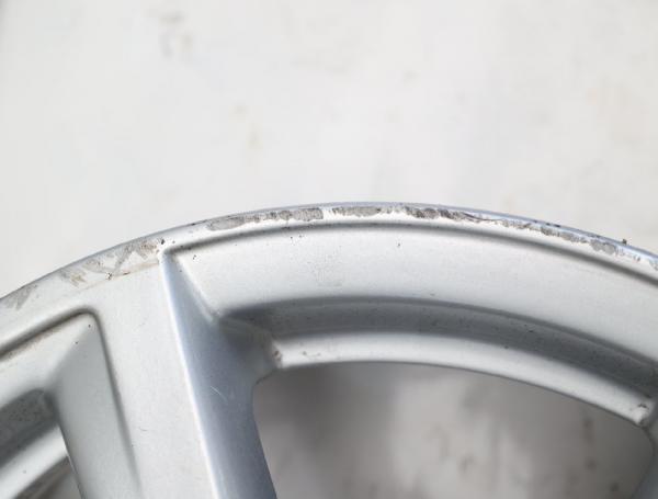 Felge Alu/Leichtmetall hinten rechts 6R0601025M VW POLO 5 6R