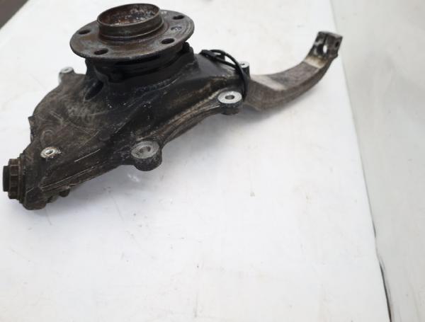 Achsschenkel vorn links 6777749 BMW 7er F01