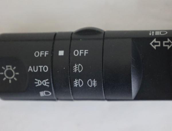 Schalter Blinker 25540ZM02E Nissan NAVARA D40