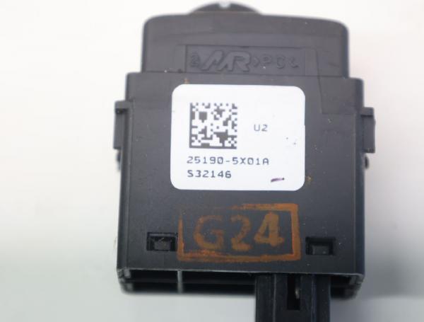 Schalter sonstige 251905X01A Nissan NAVARA D40