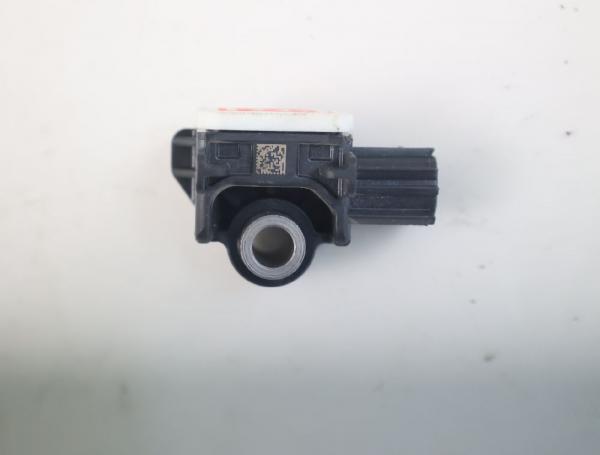 Airbag Sensor vorn rechts 988301EA0A Nissan NAVARA D40