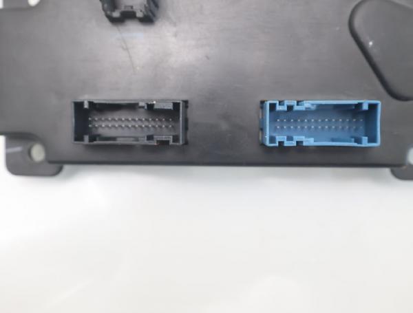Steuergerät sonstige 277605X20A Nissan NAVARA D40