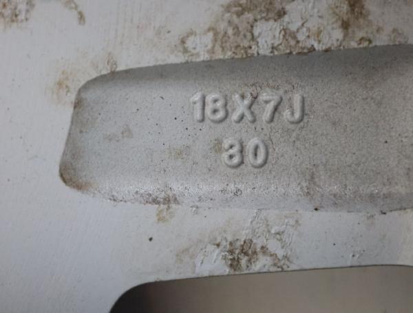 Felge Alu/Leichtmetall vorn links 403005X60B Nissan NAVARA D40