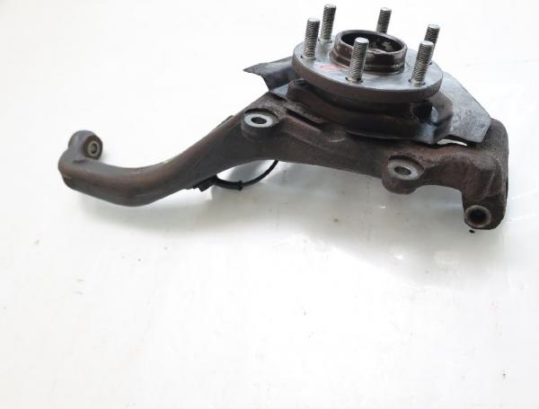 Achsschenkel vorn rechts 400145X00C Nissan NAVARA D40