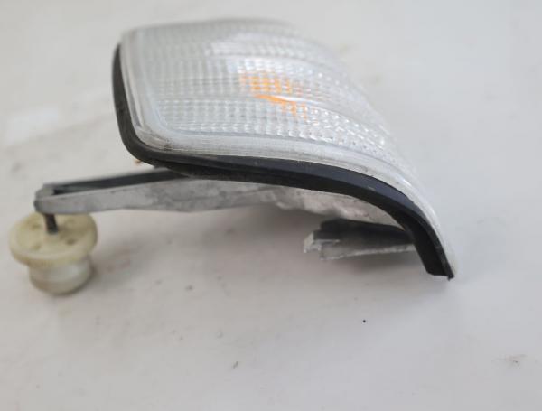 Blinker vorn rechts 2018260543 Mercedes 190 W201