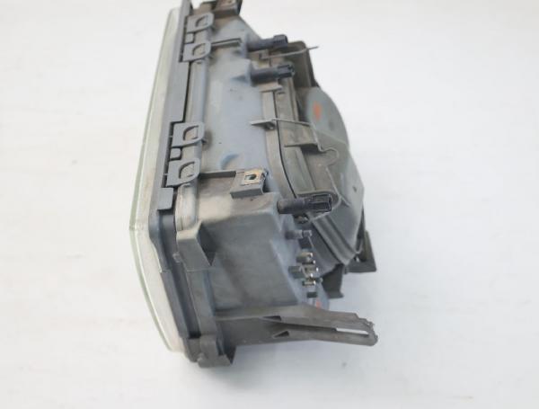 Scheinwerfer links 1370950011 Mercedes 190 W201