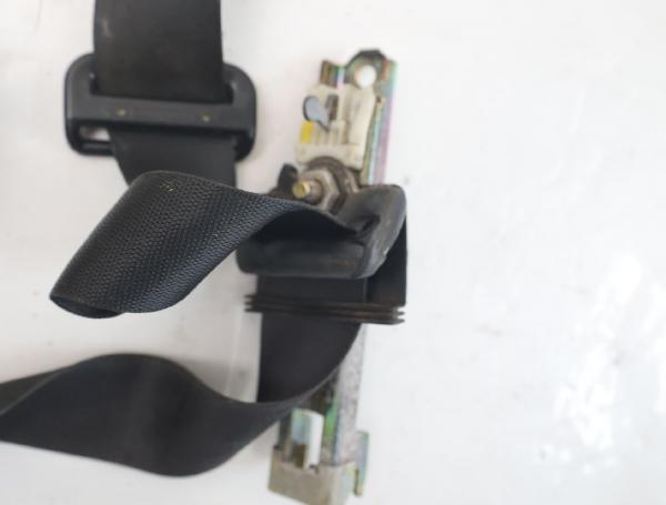 Sicherheitsgurt vorn links 2018606785 Mercedes 190 W201