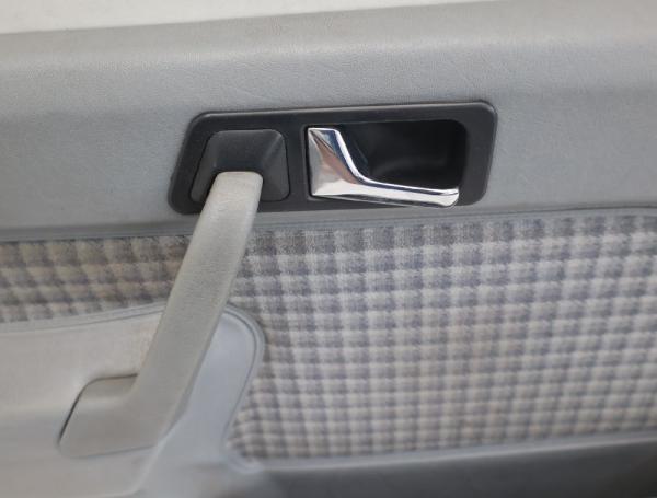 Türverkleidung innen 2017202970 Mercedes 190 W201