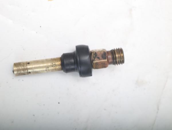 Einspritzventil 0000785623 Mercedes 190 W201