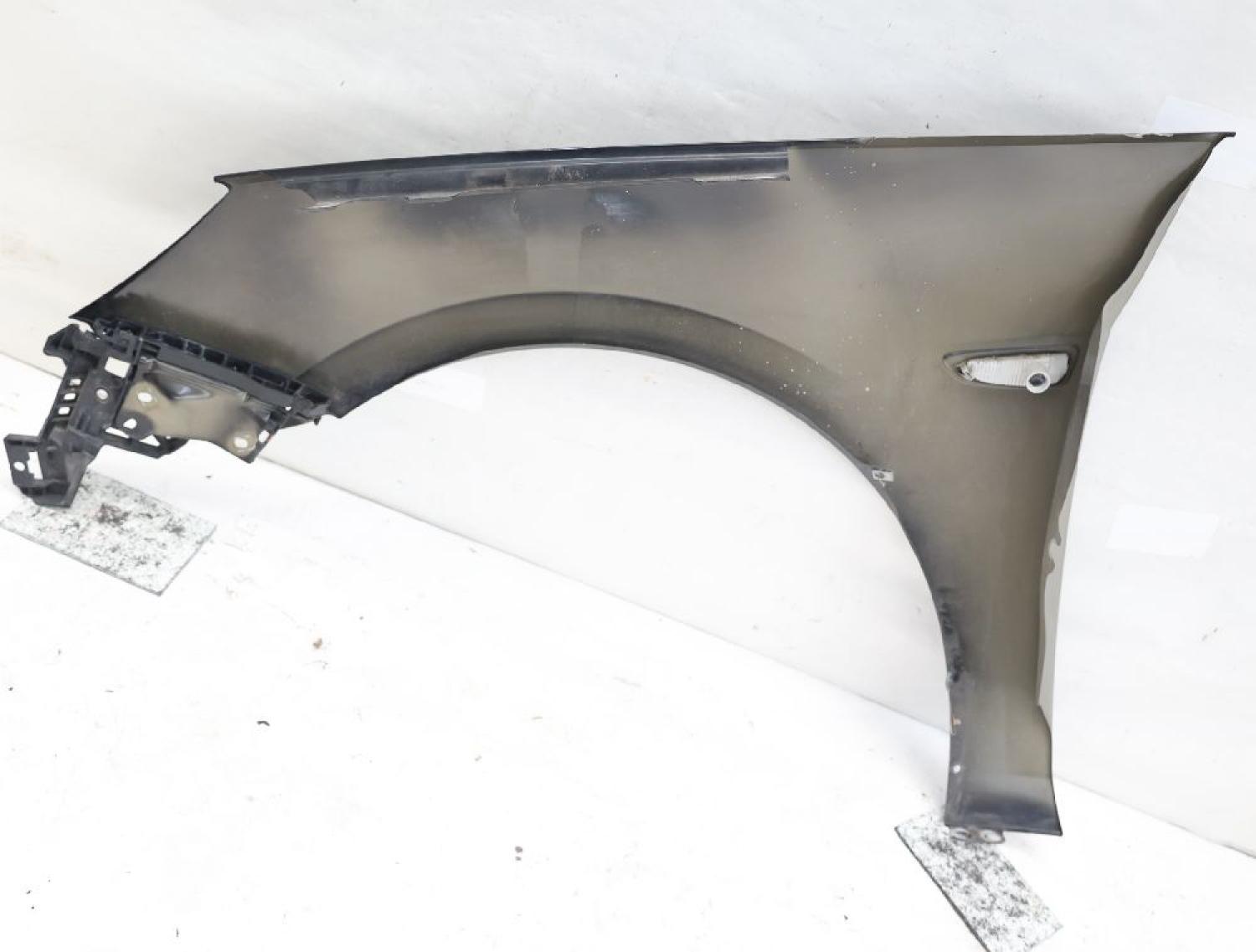 Kotflügel vorn rechts 39011391 Opel ASTRA K Sports Tourer