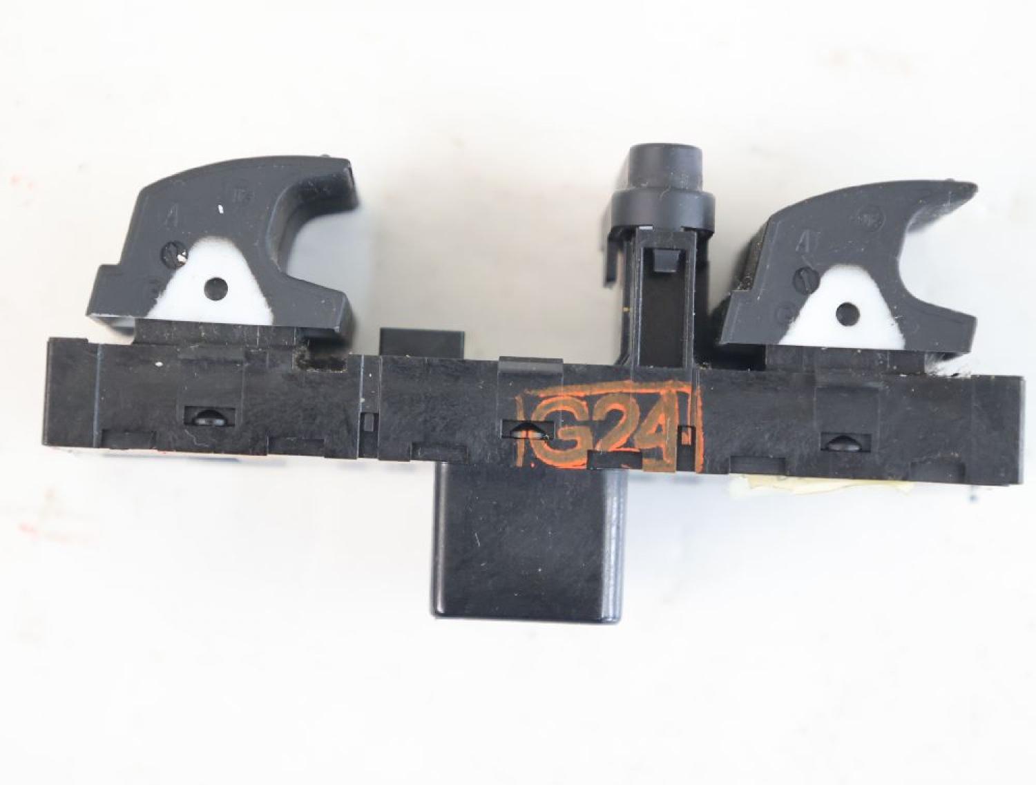 Schalter Fensterheber vorn links 1K4959857B VW GOLF 6 Variant
