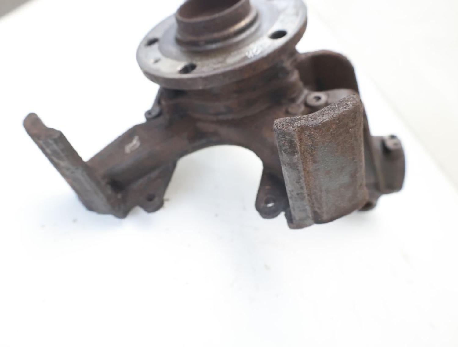 Achsschenkel vorn rechts 1K0407256P VW GOLF 6 Variant