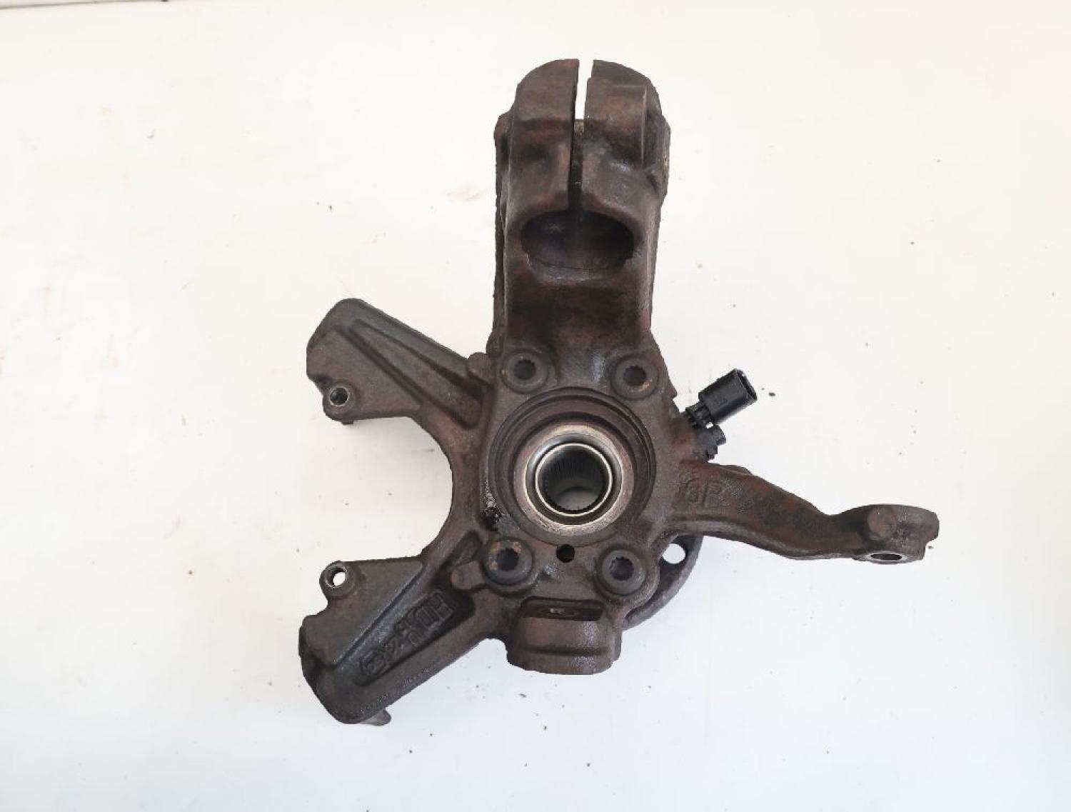 Achsschenkel vorn rechts 1K0407256P VW GOLF 6 Variant