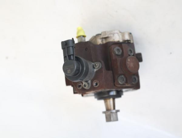 Hochdruckpumpe 9683703780A Volvo C30