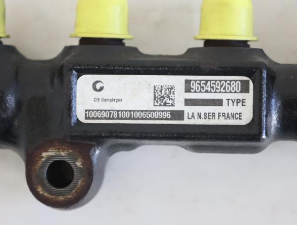 Diesel Verteilerrohr 9654592680 Volvo C30