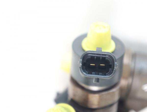 Einspritzduese (Diesel) Zylinder 4 328480 Volvo C30
