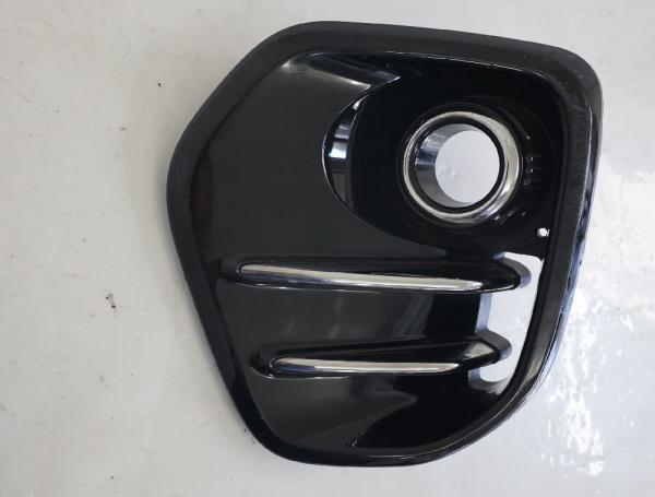 Frontgrill 86527F1000 Kia SPORTAGE 4