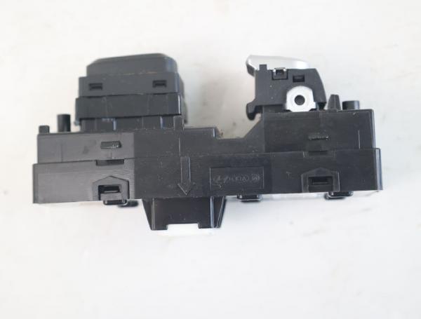 Schalter Sitzheizung 93580F1020 Kia SPORTAGE 4
