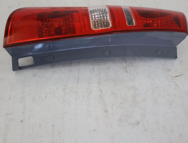 Rückleuchte links 924014H020 Hyundai H1 TRAVEL