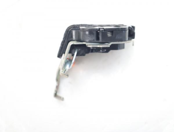 Türschloß hinten rechts 829474H000 Hyundai H1 TRAVEL
