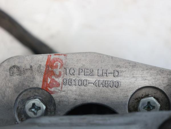 Scheibenwischergestänge 981004H500 Hyundai H1 TRAVEL