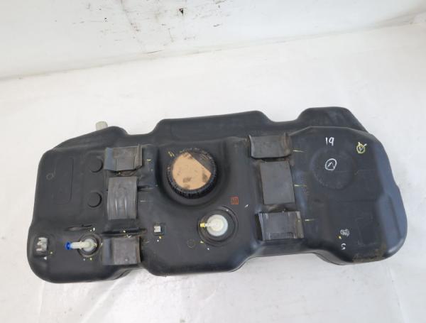 Kraftstofftank 311504H930 Hyundai H1 TRAVEL