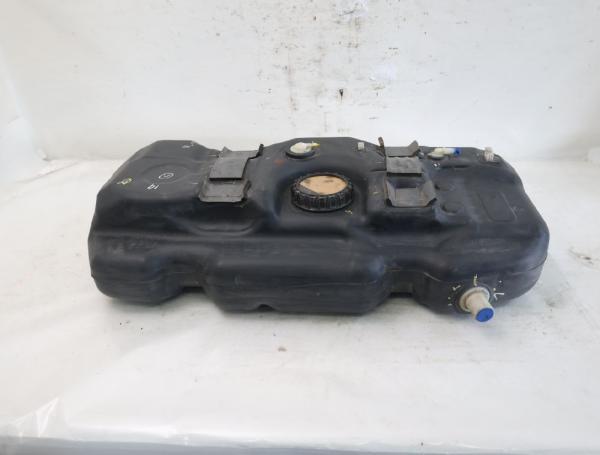 Kraftstofftank 311504H930 Hyundai H1 TRAVEL