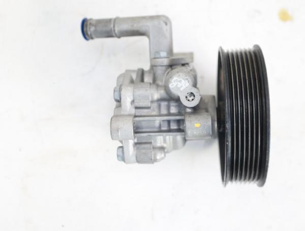 Lenkung Servopumpe 571004H000 Hyundai H1 TRAVEL
