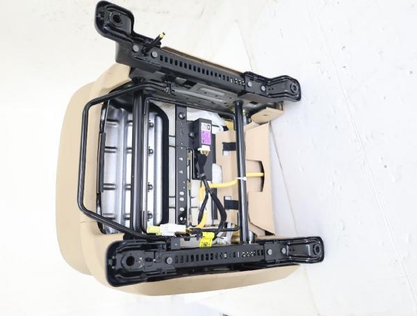 Sitz vorn rechts 882004H170TQC Hyundai H1 TRAVEL