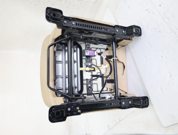 Sitz vorn links 881004H160TQC Hyundai H1 TRAVEL